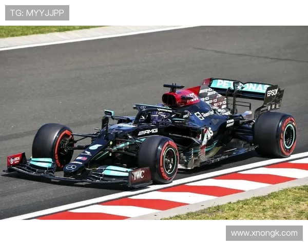 新赛季F1车队激烈争夺冠军格局全面升级竞争更趋白热化态势凸显